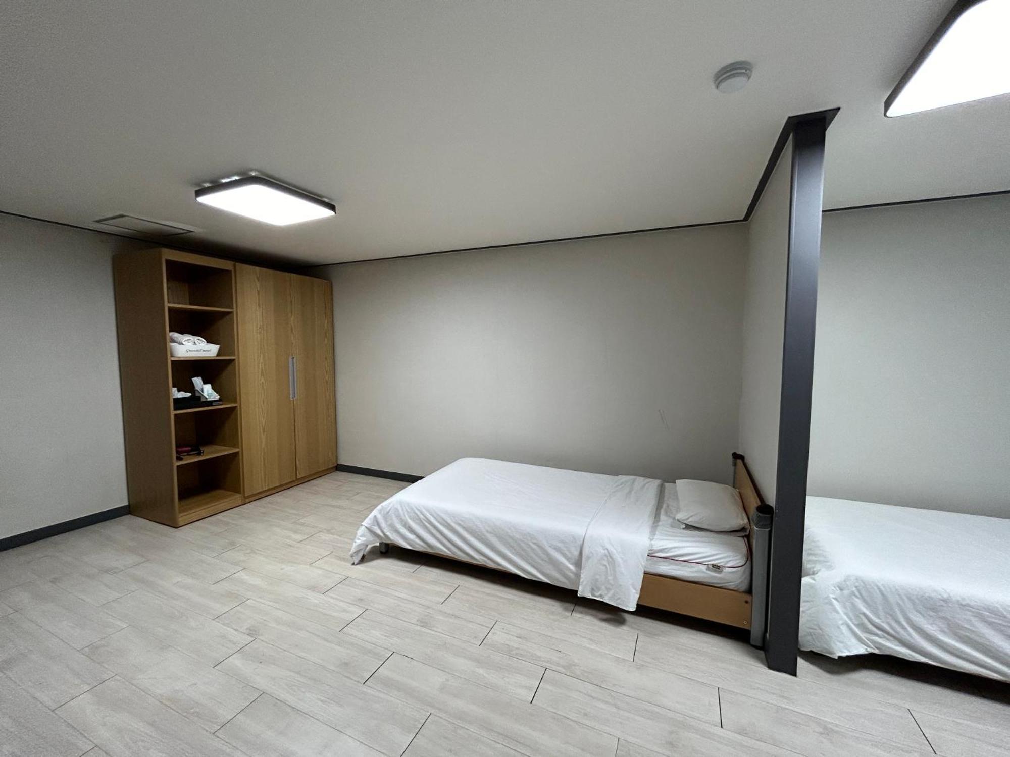 Deluxe Motel Geoje Oda fotoğraf