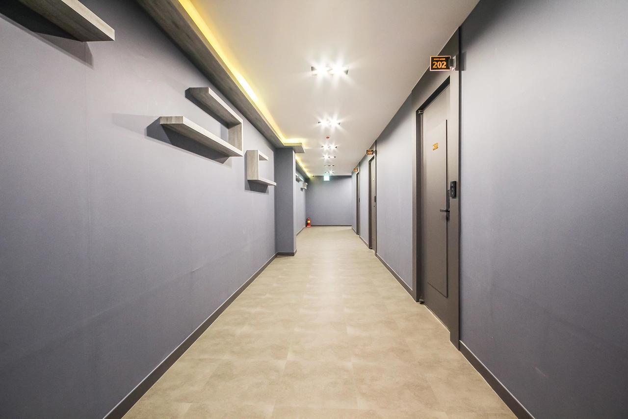 Deluxe Motel Geoje Dış mekan fotoğraf