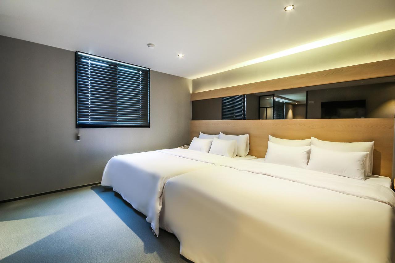 Deluxe Motel Geoje Dış mekan fotoğraf